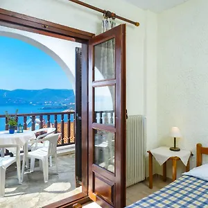 Otel Kritikos, Pyrgadikia
